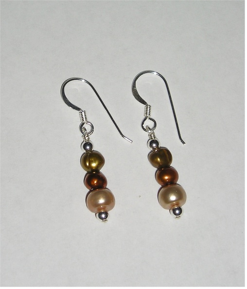 Golden_freshwater_pearl_sterling_earrings.jpg